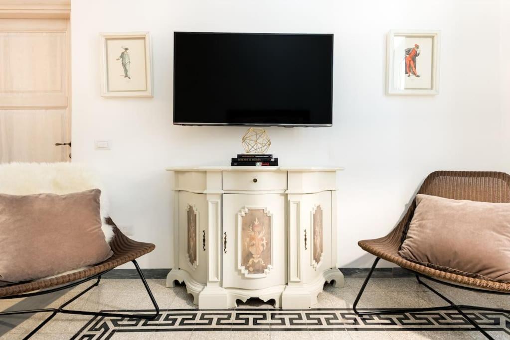 Modern Comfort, Poetic Charm Apartamento